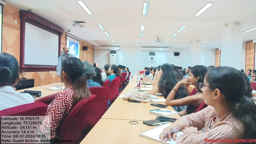 Guest-Lectures-on-Archilogics-Designing-the-Future-Commercial-Aspects-of-CBD (4)